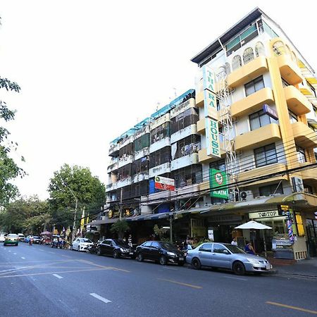 Thara House Hotel Bangkok Luaran gambar