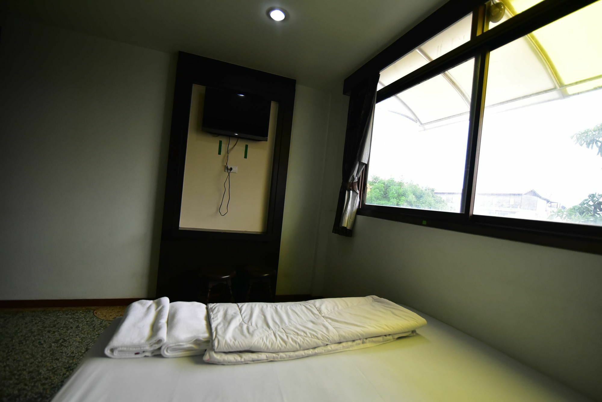 Thara House Hotel Bangkok Luaran gambar